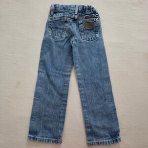 Older Wrangler Distressed Blue Jeans 5t SLIM